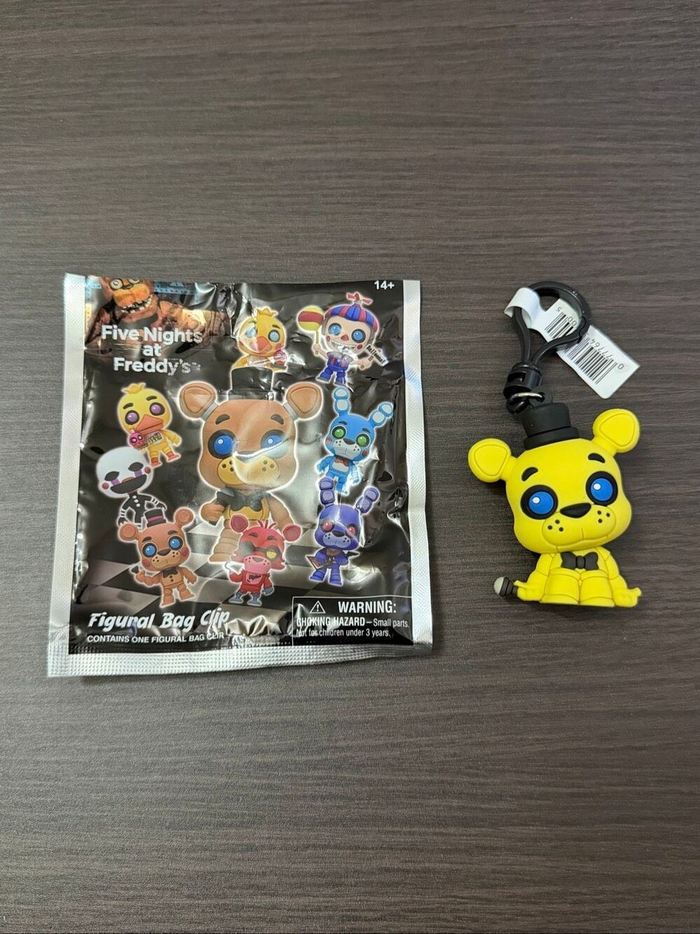 Five Nights at Freddy's Series 1 Figural Bag Clip Keychain CHASE - Golden Freddy